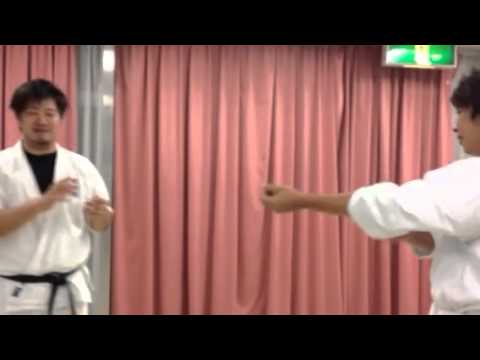 ジャブを掴んだり、ジャブの速度を上げる方法