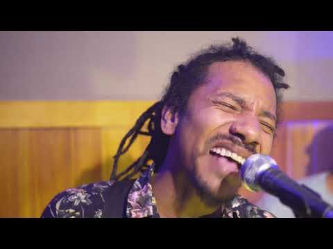 Juliano Moreira - Por causa de você / Mais que Nada (Jorge Ben Jor ) arte do encontro