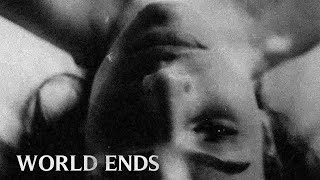 Kadr z teledysku World Ends tekst piosenki Palaye Royale