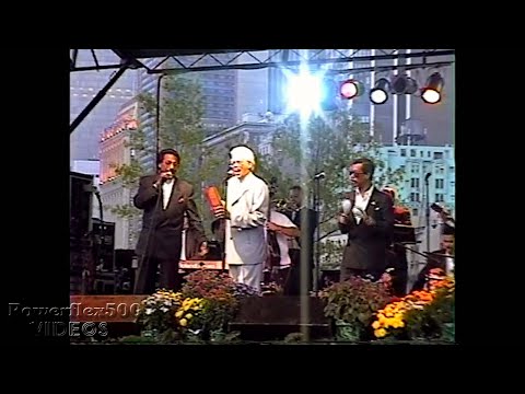 Pacheco y Casanova en Battery Park City- "Esa Prieta"