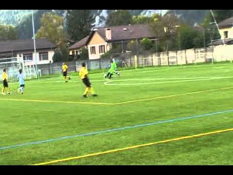 FC Fleurier - TLJC stationné à Bôle.flv