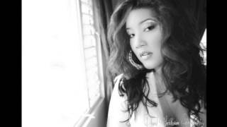 TESSANE CHIN - REIGN O'ER ME