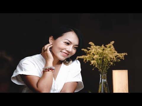 Thể hiện bởi Thái Thùy Linh