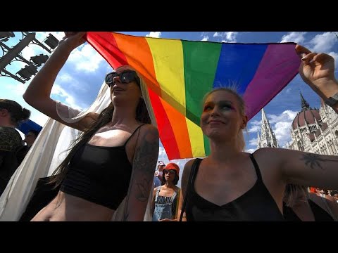 فيديو الآلاف يشاركون في مسيرة للمثليين في بودابست ويتعهدون بمواصلة كفاحهم ضدّ أوربان