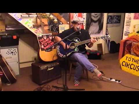 Eurovision 1975 - UK - The Shadows - Let Me Be The One - Acoustic Cover-  Danny McEvoy
