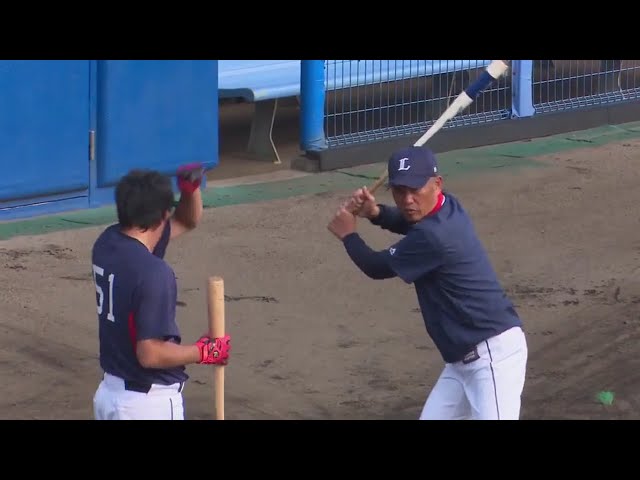 【秋季キャンプ】ライオンズ・木村へ辻監督自ら熱のこもった打撃指導!! 2017/11/12