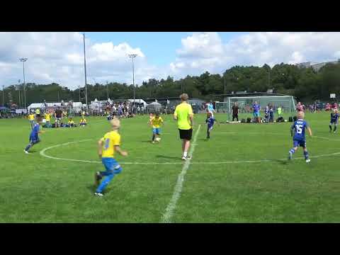 EBK Sinivalkoinen vs Gnistan/ Keltainen1 ekapuoli