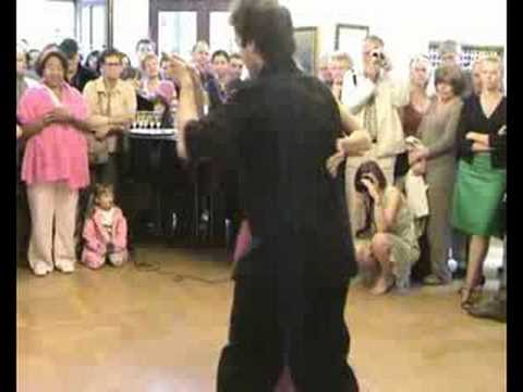  Osky Casas  and  Luiza Pasierowska  are  dancing  to  the  milonga  "  Milonga Criolla  "