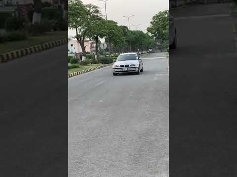 A clean BMW 318i e46