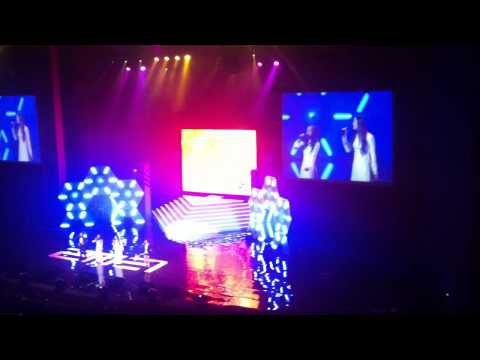 2NE1 in Vietnam - Ugly (kpop singing contest finalists cover)