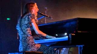 Birdy - Unbroken, live at AB Brussels, 18 April 2016