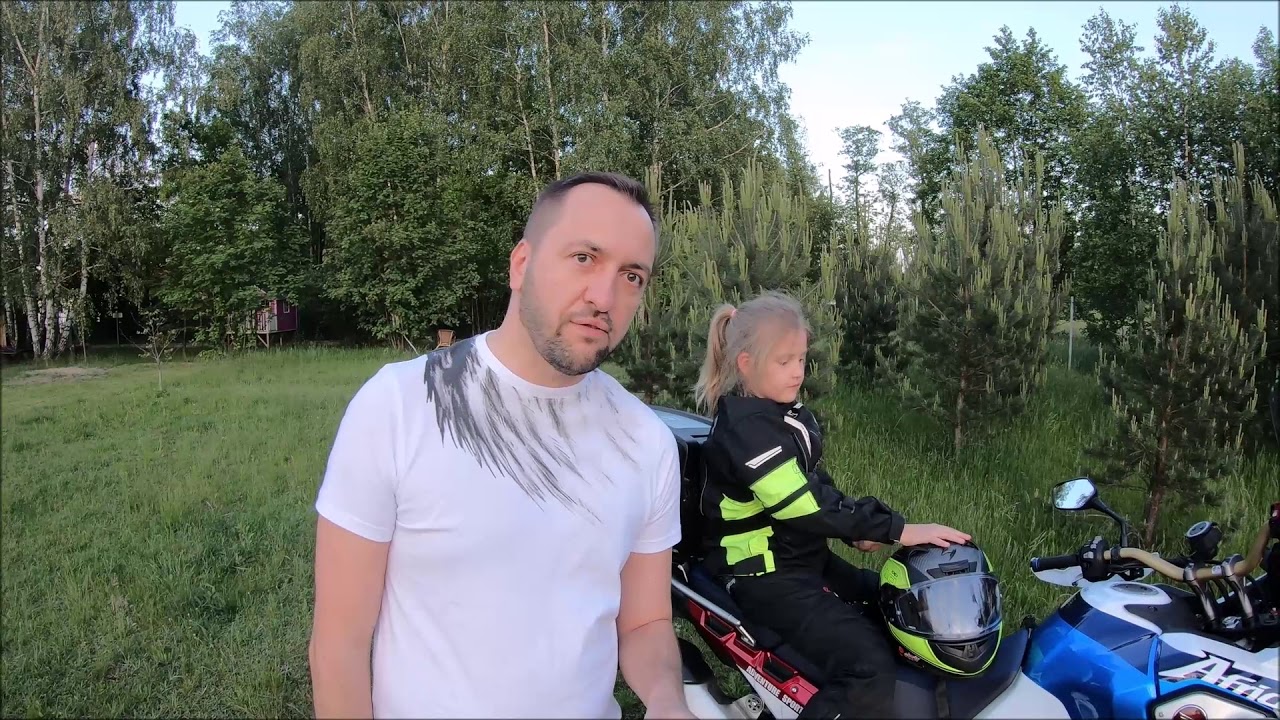 Przewożenie dziecka na motocyklu