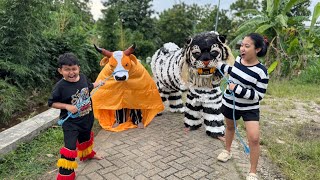 Download lagu Drama pendek | VICHO MENEMUKAN BANTENGAN BEROT KAK RACEL MENEMUKAN MACAN RAUNG mp3 Download lagu Drama pendek | VICHO MENEMUKAN BANTENGAN BEROT KAK RACEL MENEMUKAN MACAN RAUNG mp3