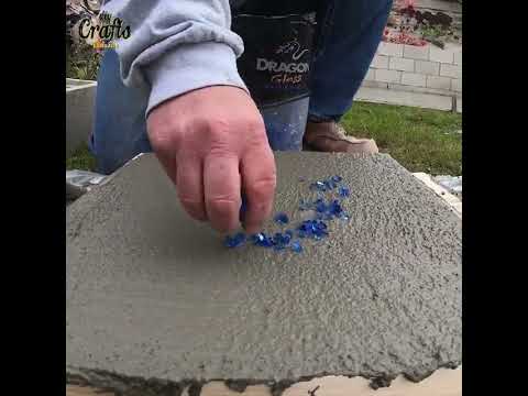 DIY Glass Concrete Stepping Stone Pavers