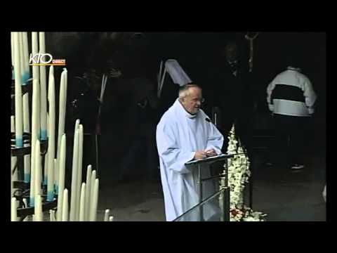 Chapelet à Lourdes