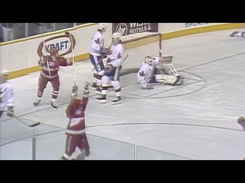 Director Gabe Polsky On The Soviet Style | Red Army