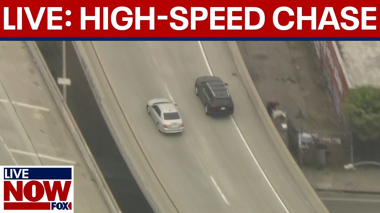 SKYFOX: LA high-speed police chase of burglary suspects, watch suspects flee on foot