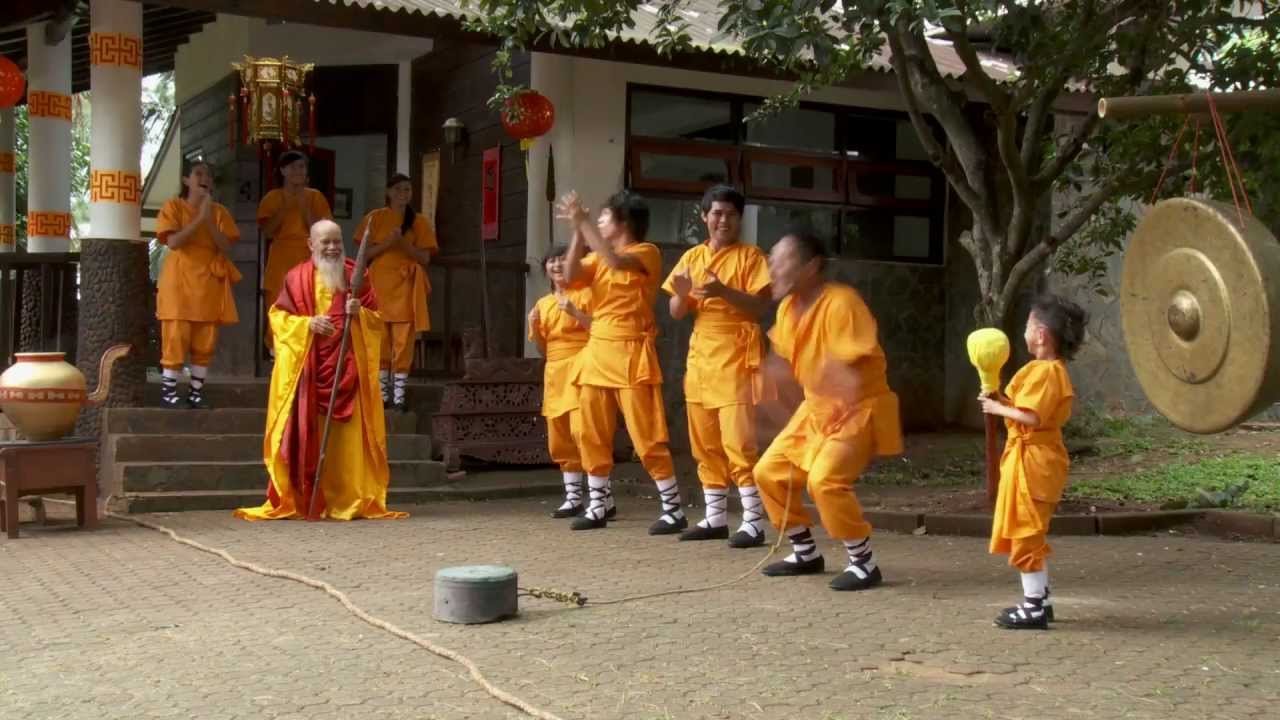 Kungfu Pocong Perawan [Trailer]