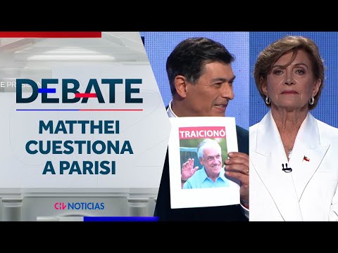 Matthei responde a cuestionamientos de Parisi: "A las mujeres las trata especialmente mal"