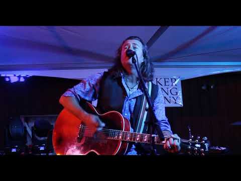 download lagu mp3 mp4 Roger Clyne, download lagu Roger Clyne gratis, unduh video klip Roger Clyne