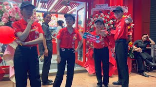 I Went to the Newest Jollibee in Vietnam (Grand Opening)