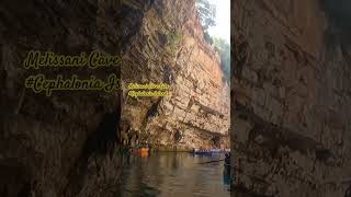 Melissani Cave Lake / メリッサーニ湖の神秘的な眺め 🇬🇷