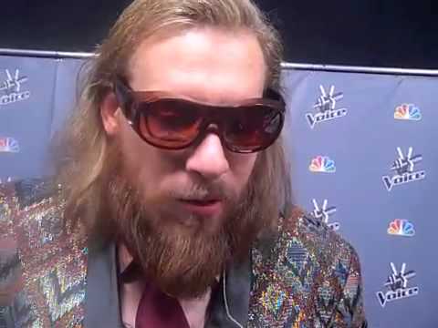 Murtz Jaffer Interviews The Voice's Nicholas David On Red Carpet