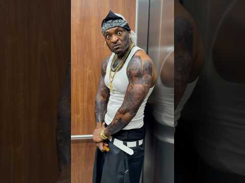 When Street dude see police in the Elevator 😂
