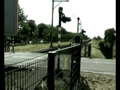 Passaggio a livello....incidente sfiorato