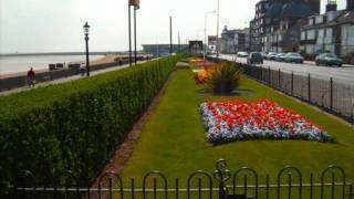 preview picture of video 'Cleethorpes in Bloom  - award winning promenades and beach.wmv'