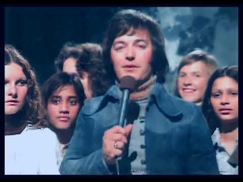 ELTON JOHN ROCKET MAN LOST TOTP 1972 COLOUR INTRO