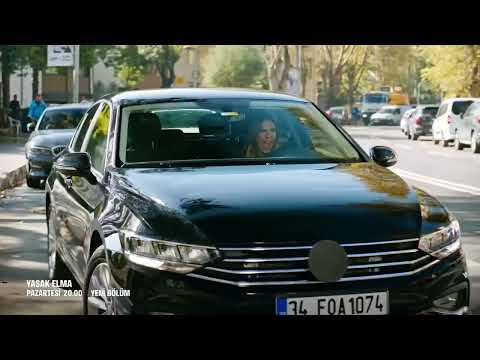 yildiz hits a car to the alia ender in yasak elma and coming soon in shajare mamnu.