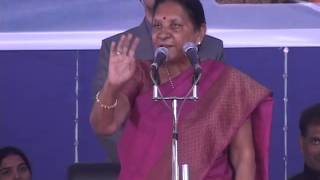 preview picture of video 'Speech - CM inaugurates Narmada sub-canal network at Dasada, Surendranagar'