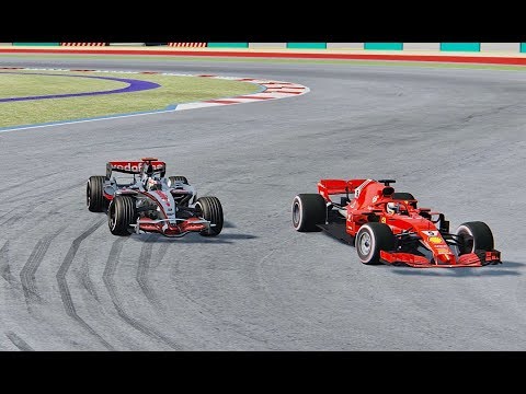Ferrari F1 2018 vs McLaren F1 2007 - Sepang