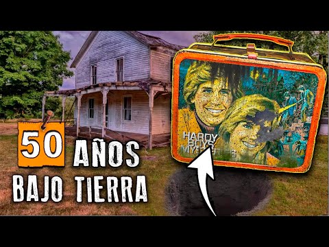 Abro CÁPSULA del TIEMPO TRAS 50 AÑOS ENTERRADA ⚠️ CONTENIDO MUY EXTRAÑO en el INTERIOR