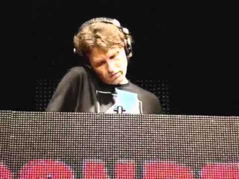 Hernan Cattaneo - Delta Club (Delta 90.3 FM) Part02a - 07-05-2011