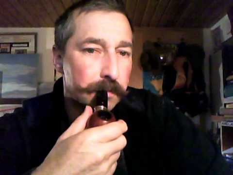 Pfeife rauchen: Tip, das der Tabak bis unten abbrennt beim einrauchen