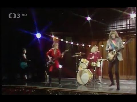 Helena Vondráčková - ELO cover - Don ´t Bring Me Down  - Czechoslovkian TV 1980