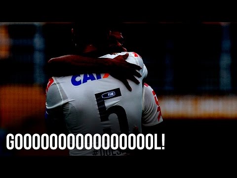 Gol do Corinthians! Ralf faz o segundo, de cabe�a