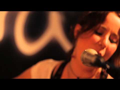 Eilera live - The Acoustic Time - Lucie After War