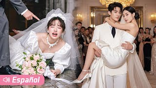 Huérfana es humillada por familia de novio en su boda, pero CEO aparece y se la lleva como su esposa