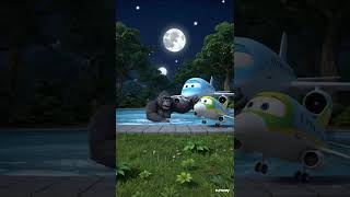 Download lagu Pesawat Terbang Dan Gorila Jahat  #pesawatkartun #pesawatlucu #airplane #funnyairplane mp3