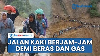 Demi Keluarga, Warga Bener Meriah Tempuh Kiloan Meter Jalan Berlumpur Bawa Sekarung Beras & Gas