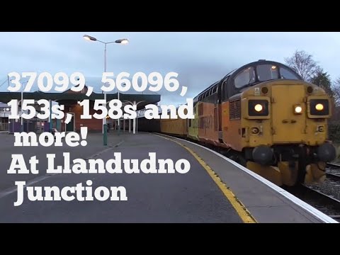 Class 37, 56, 153 and more - Trains at Llandudno Junction 03/12/2020 - I like Transport