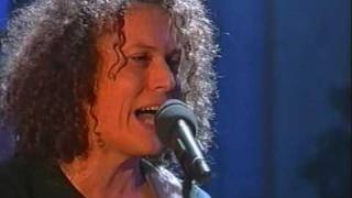 1. Wie heeft gelijk Paul de Leeuw + Uitreiking gouden plaat Nije.wmv