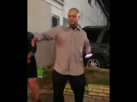 Aqueles 2 segundos em que você esquece que está casado kkkkkk