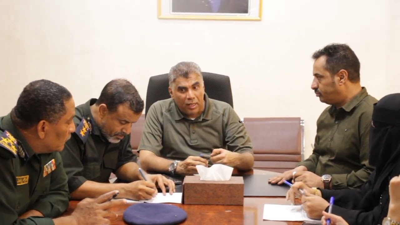 العميد المنهالي يناقش مع اللجنه الوطنيه للتحقيق اوضاع حقوق الانسان