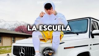 La Escuela Lyrics English Translation