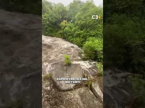 Rescate de urgencia en Córdoba tras la repentina crecida del río Tanti | Cadena 3 Argentina