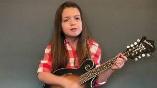 7 Year Old Sophia playing Sweetheart You Done Me Wrong, Bill Monroe